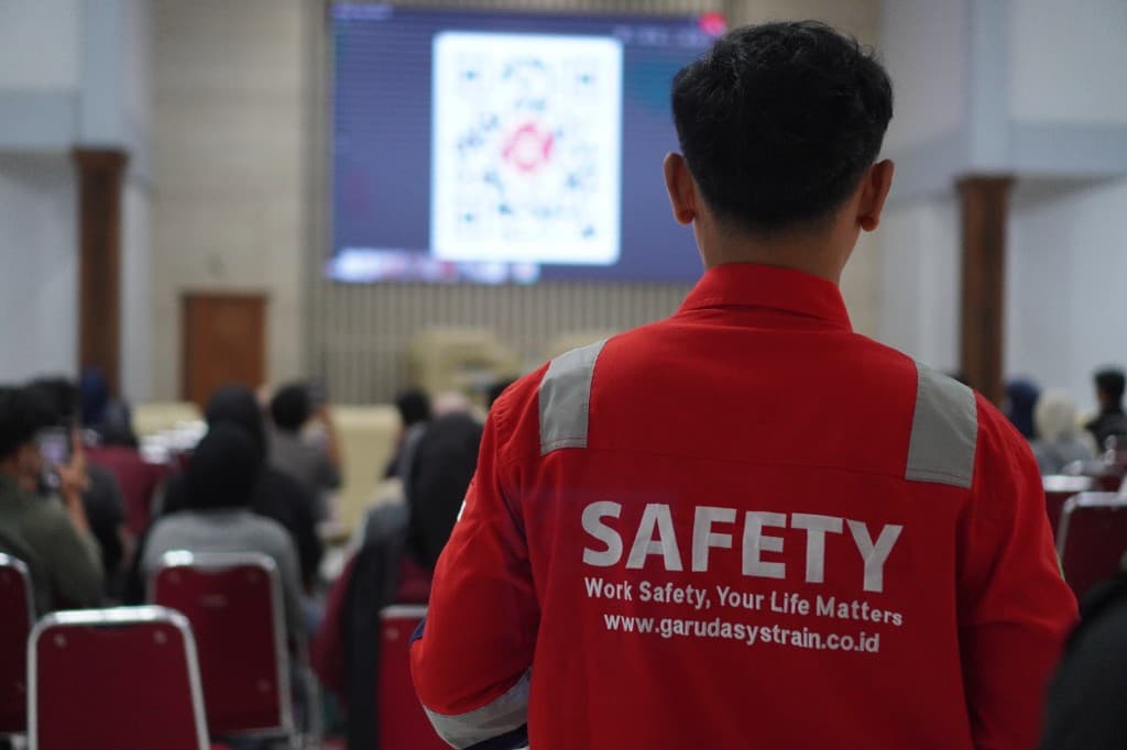 Pelatihan keselamatan kerja Garuda Systrain Interindo